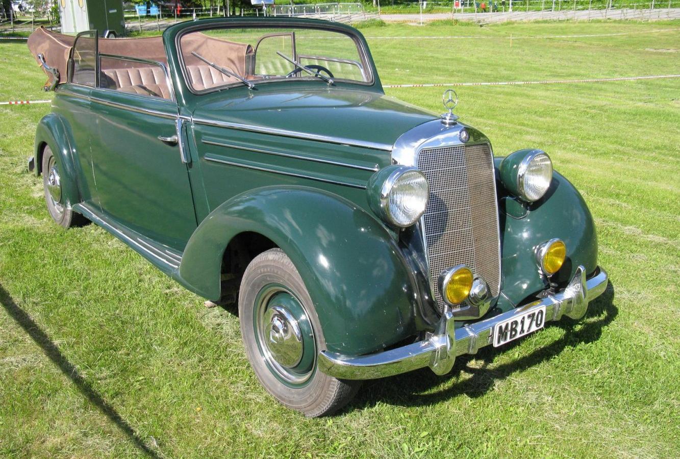 W136