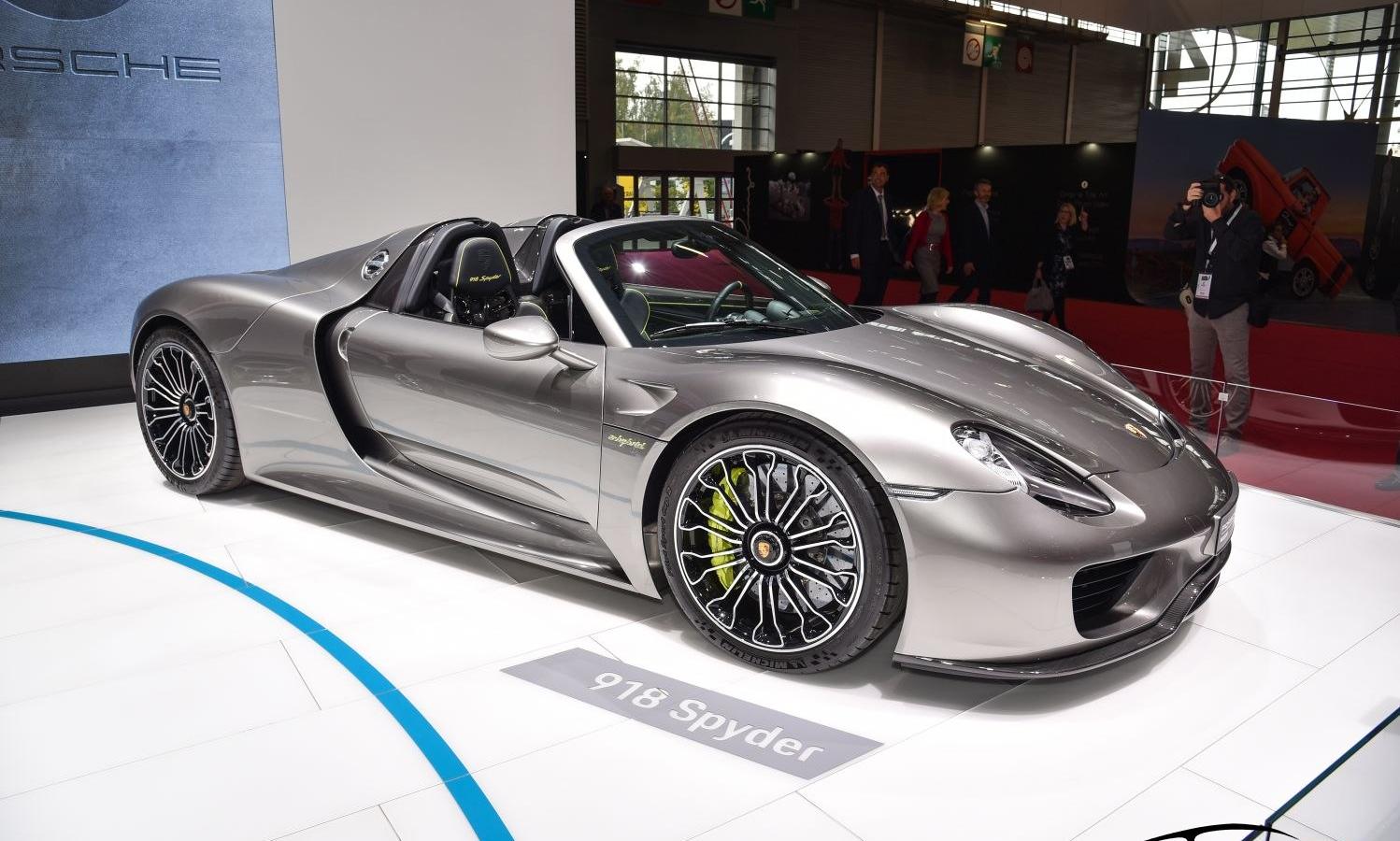 918
