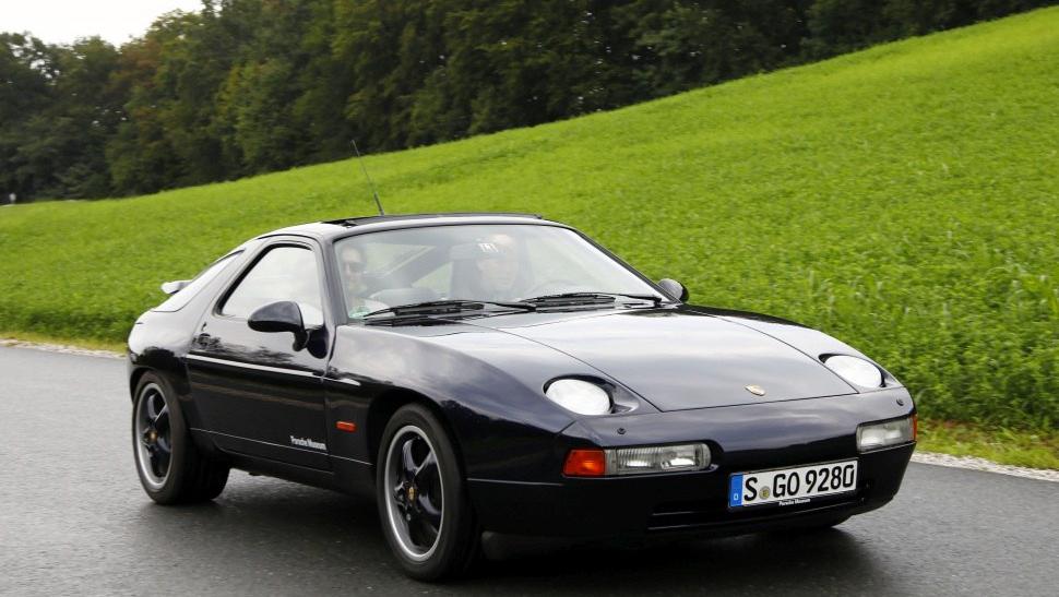 928