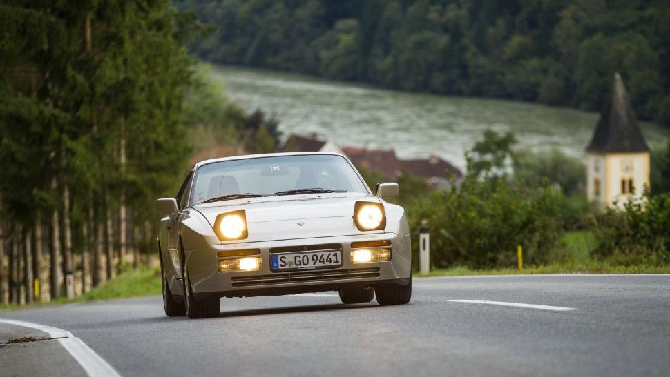 944