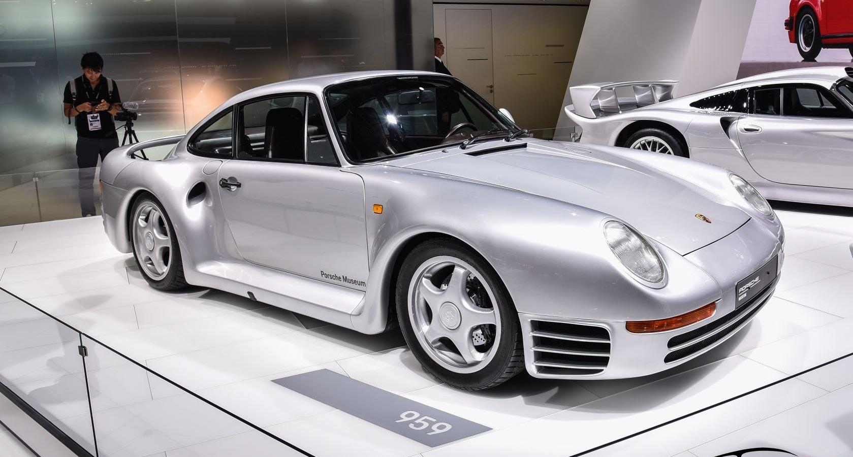 959