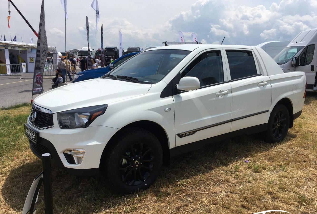 Korando Sports