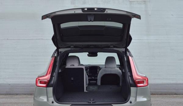XC40