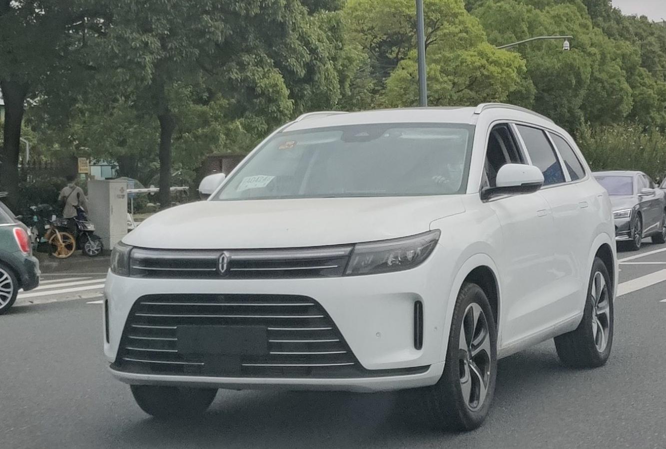 AITO M7