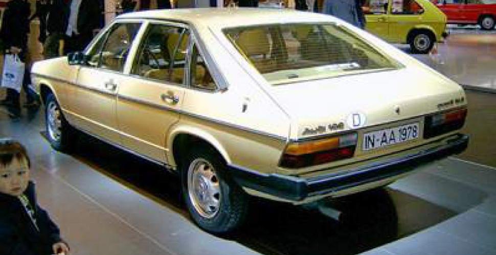 Audi 100 Avant (C2, Typ 43)