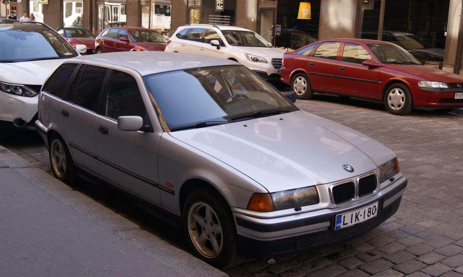 BMW 3 Serisi Touring (E36)