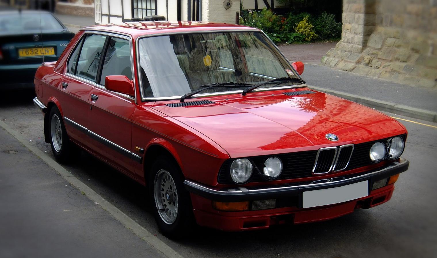 BMW 5 Serisi (E28)
