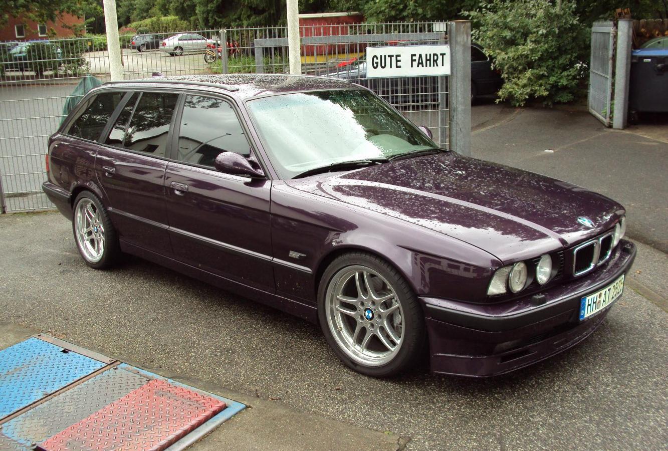 BMW 5 Serisi Touring (E34)