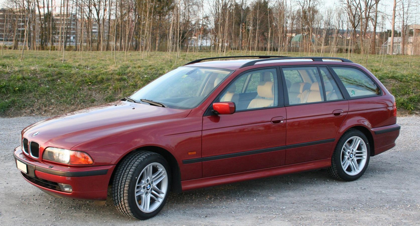 BMW 5 Serisi Touring (E39)