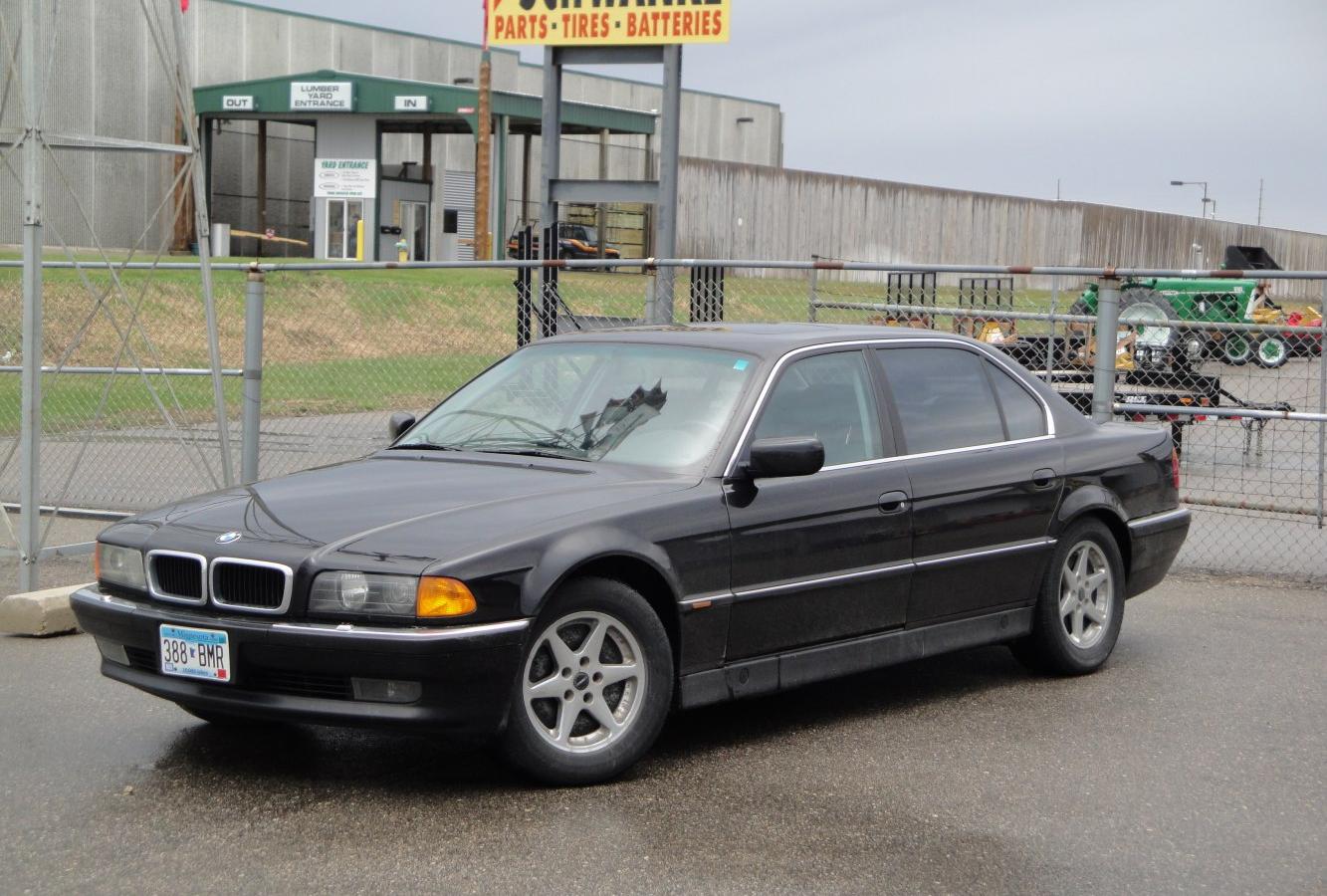 BMW 7 Serisi (E38)