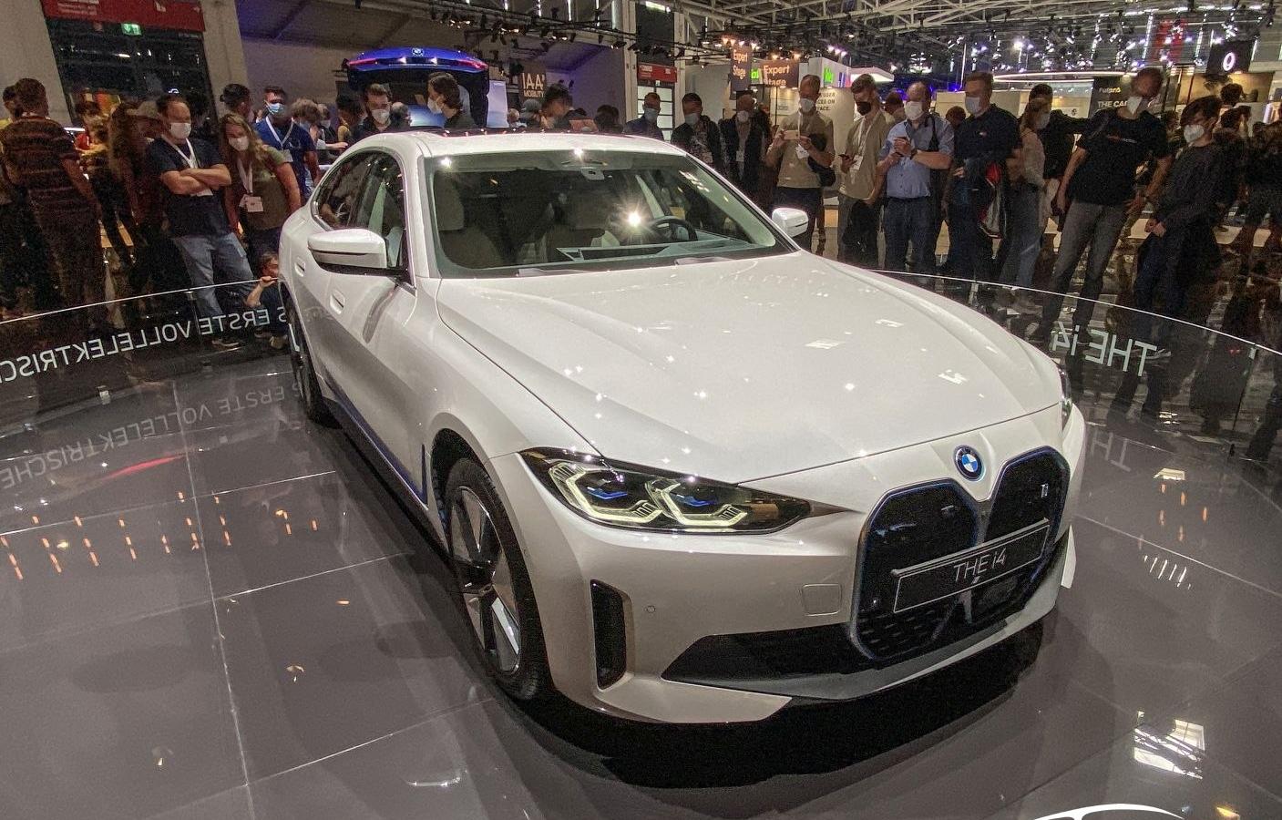 BMW i4 (G26)