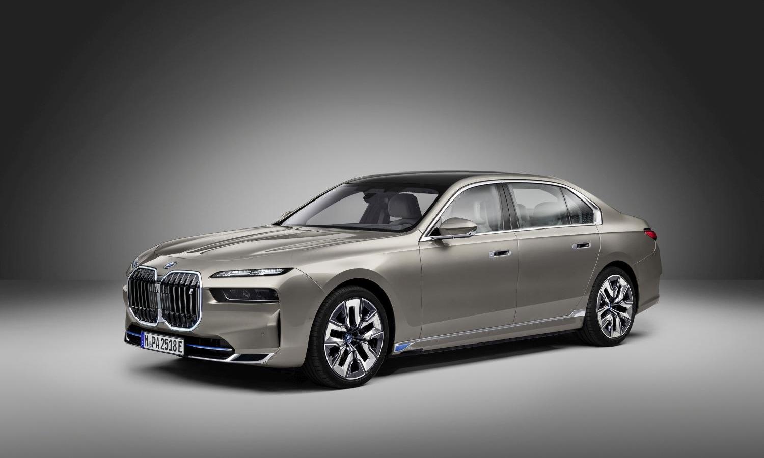 BMW i7 (G70)