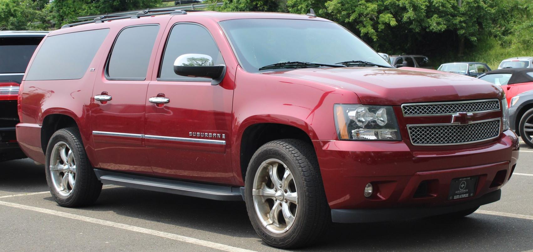 Chevrolet Suburban (GMT900)
