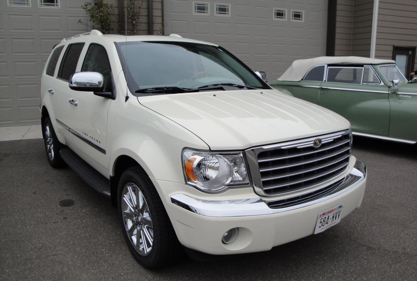 Chrysler Aspen