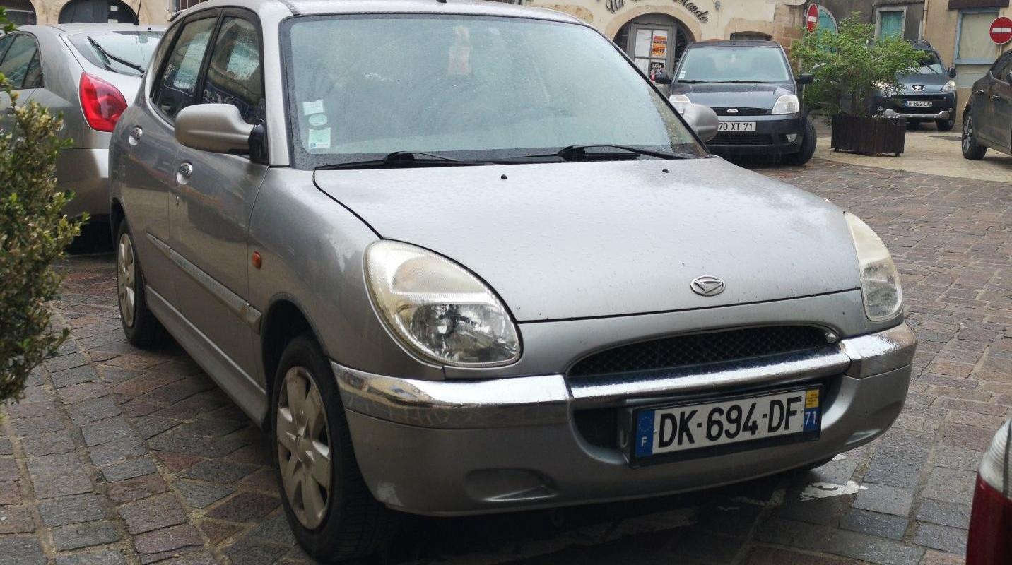 Daihatsu Sirion (M1)