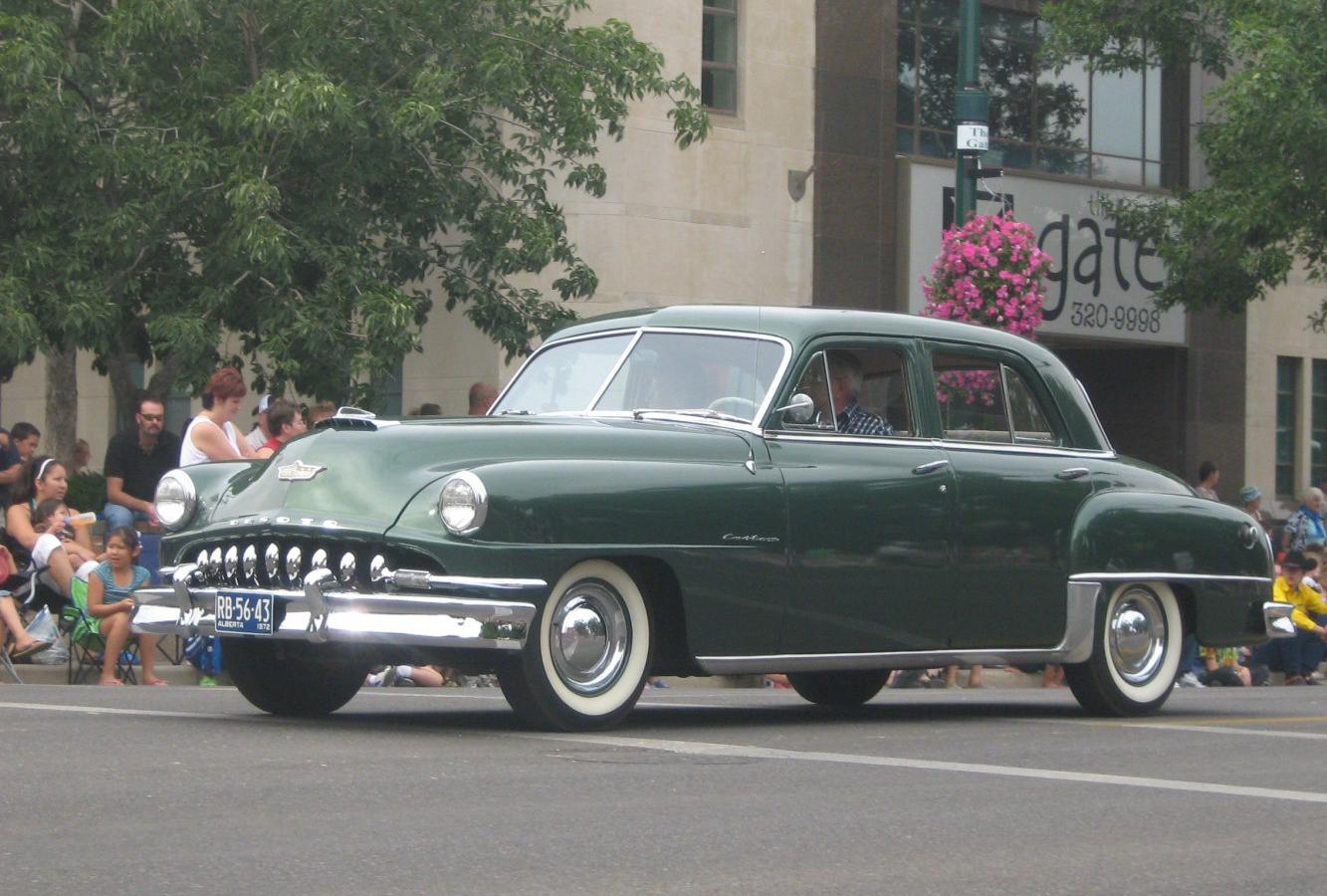 DeSoto Custom DeSoto Custom II 4-Door Sedan