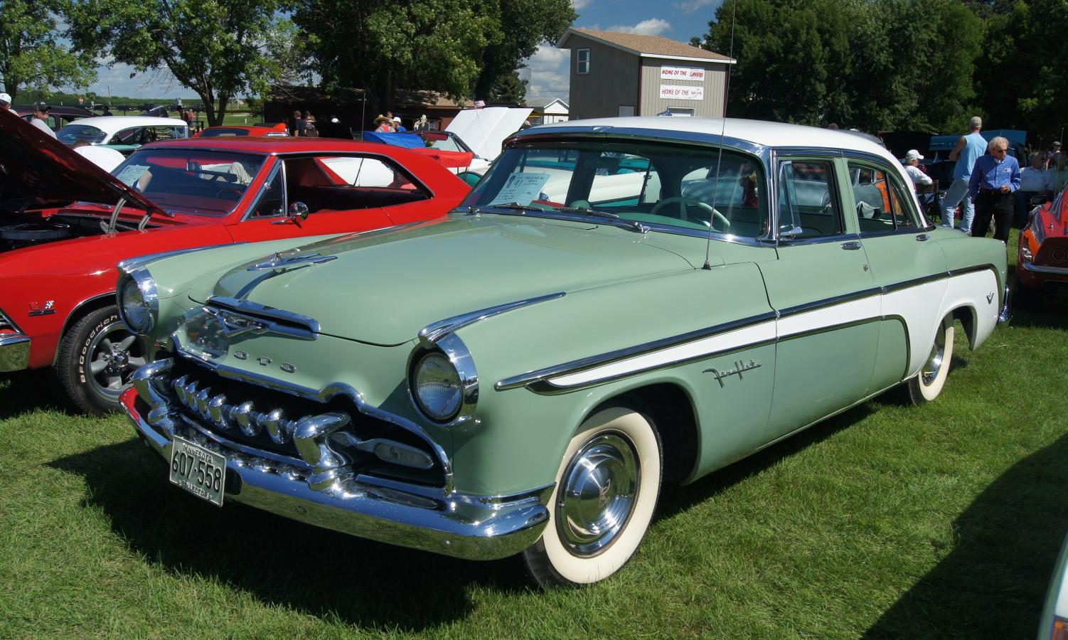 DeSoto Fireflite DeSoto Fireflite I Four-Door Sedan