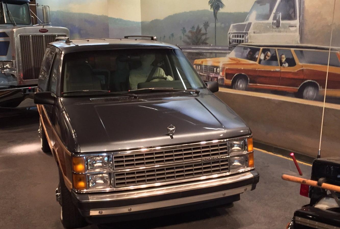 Dodge Caravan