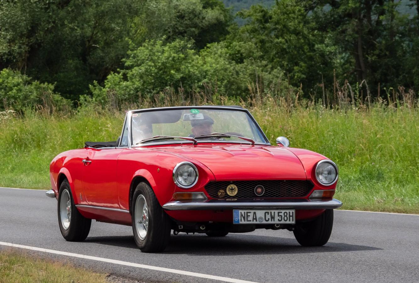 Fiat 124 Spider