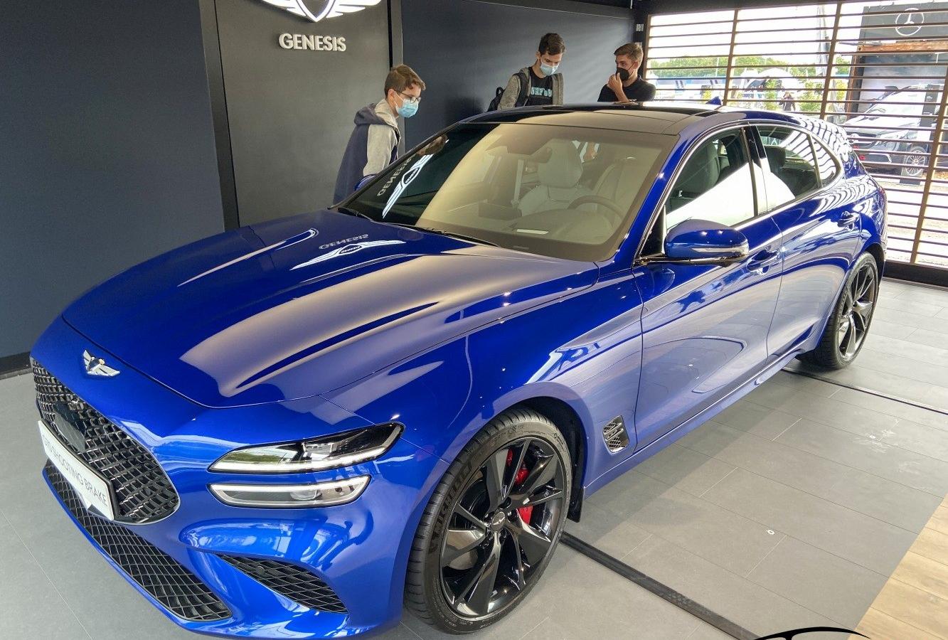 Genesis G70