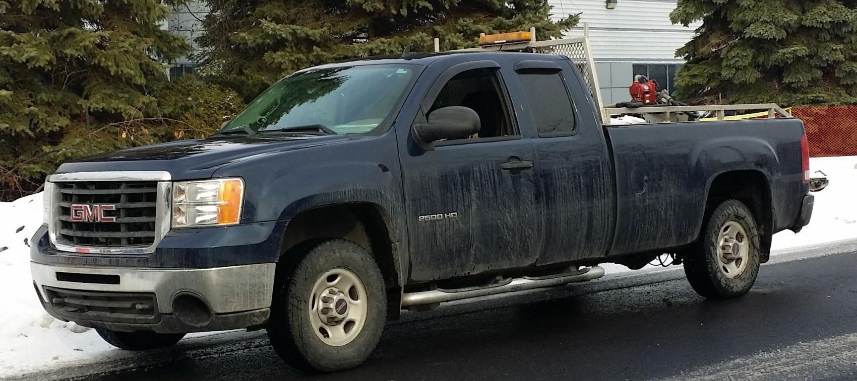 GMC Sierra 2500HD III (GMT900) Extended Cab Long Box