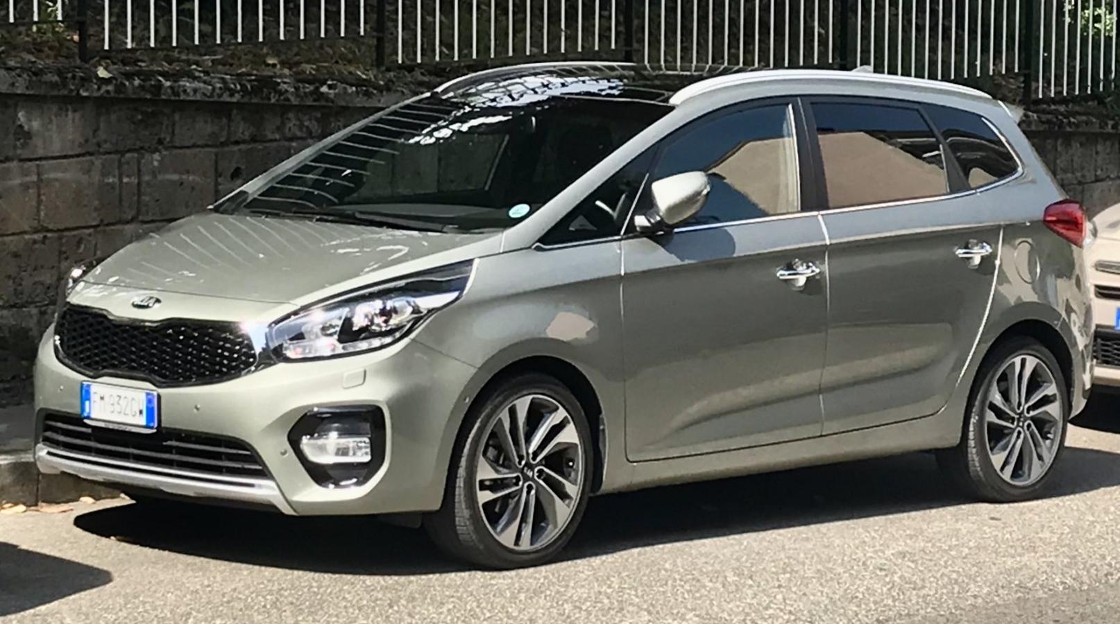 Kia Carens