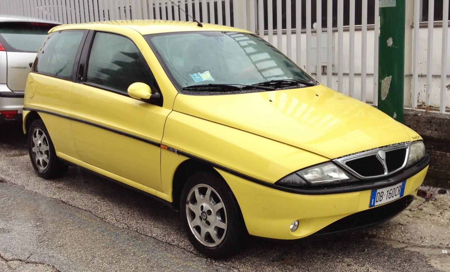 Lancia Ypsilon