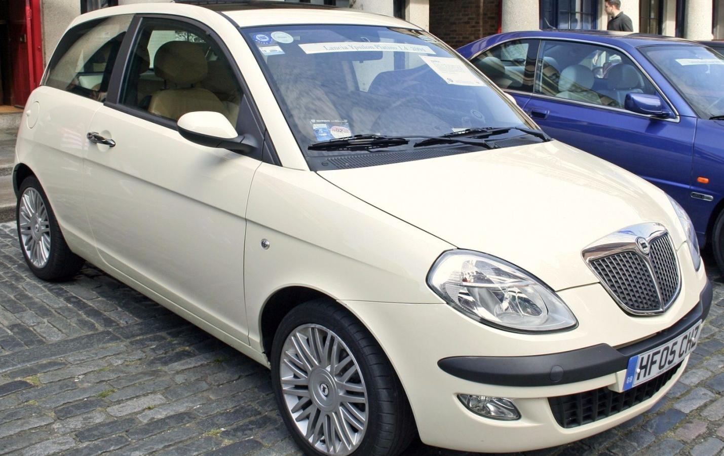 Lancia Ypsilon
