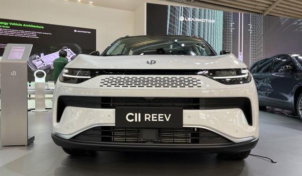 Leapmotor C11