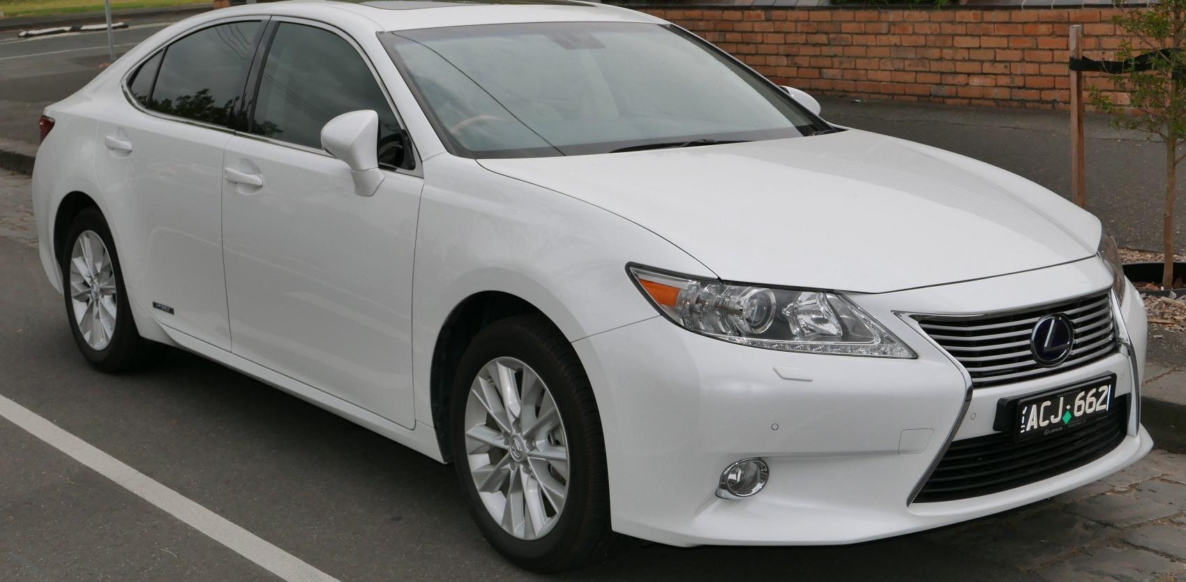 Lexus ES VI (XV60)