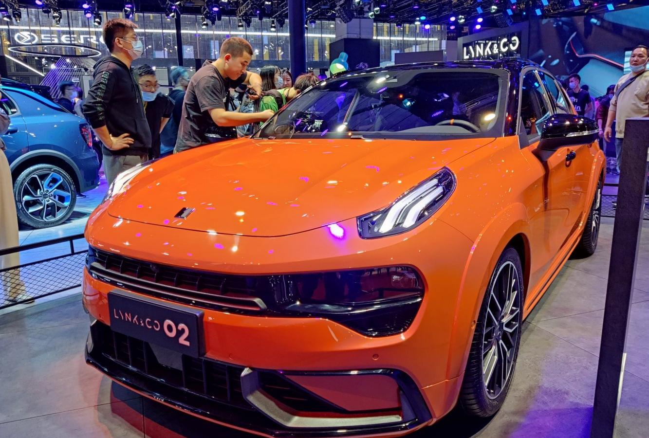 Lynk & Co 02