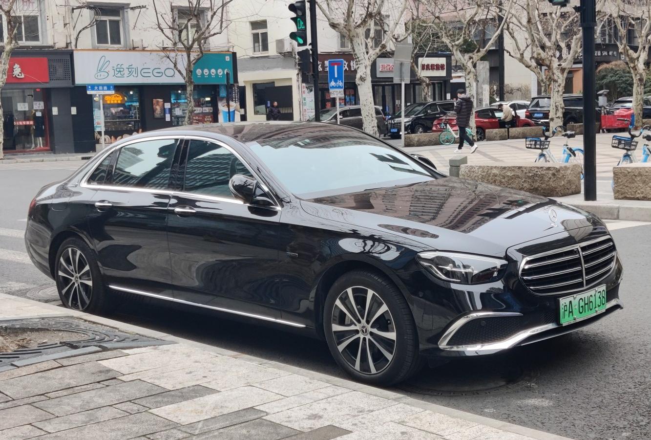 Mercedes-Benz E-Serisi Long (V213, facelift 2020)