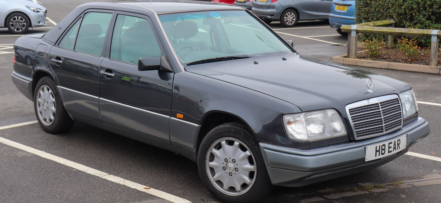 Mercedes-Benz E-Serisi (W124)