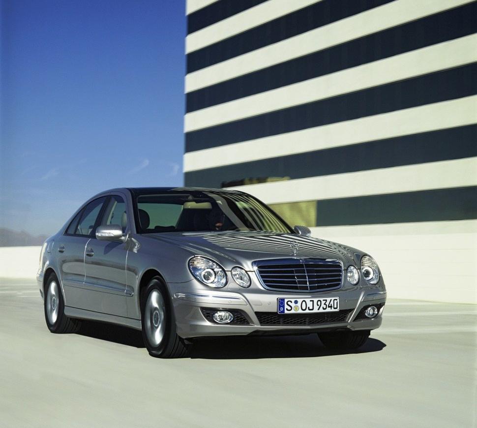 Mercedes-Benz E-Serisi (W211, facelift 2006)
