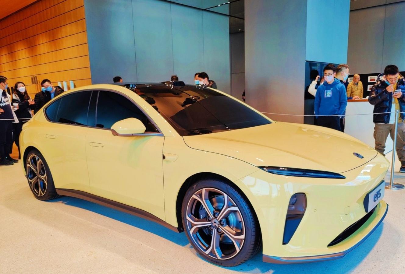 NIO ET5