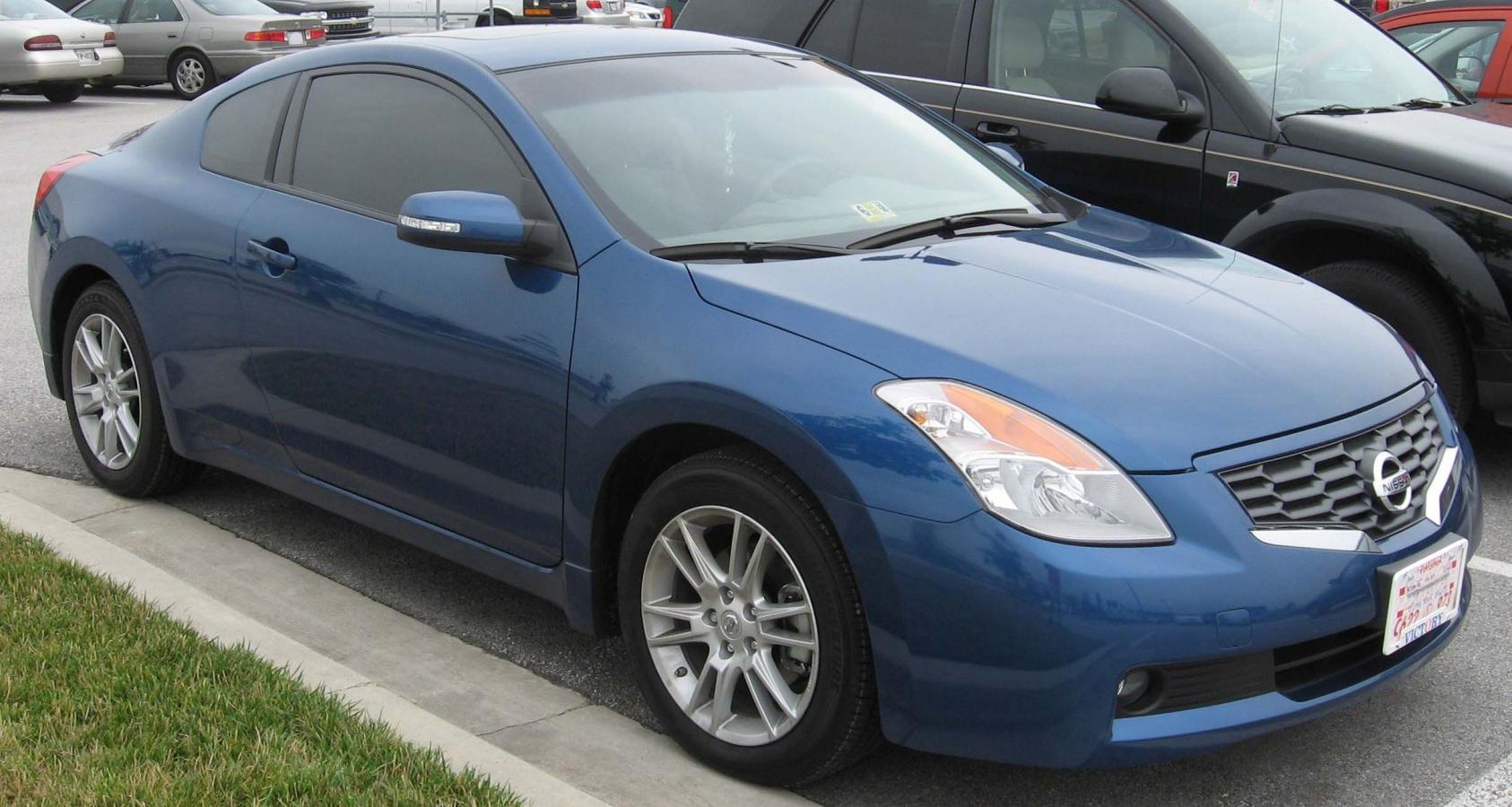 Nissan Altima IV Coupe