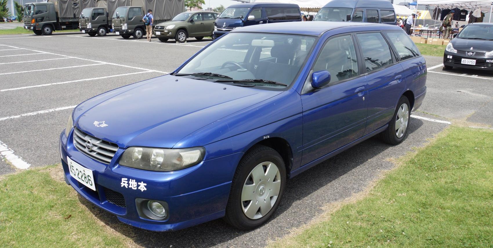 Nissan Avenir (W11)