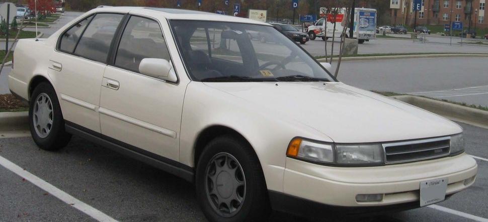 Nissan Maxima III (J30)