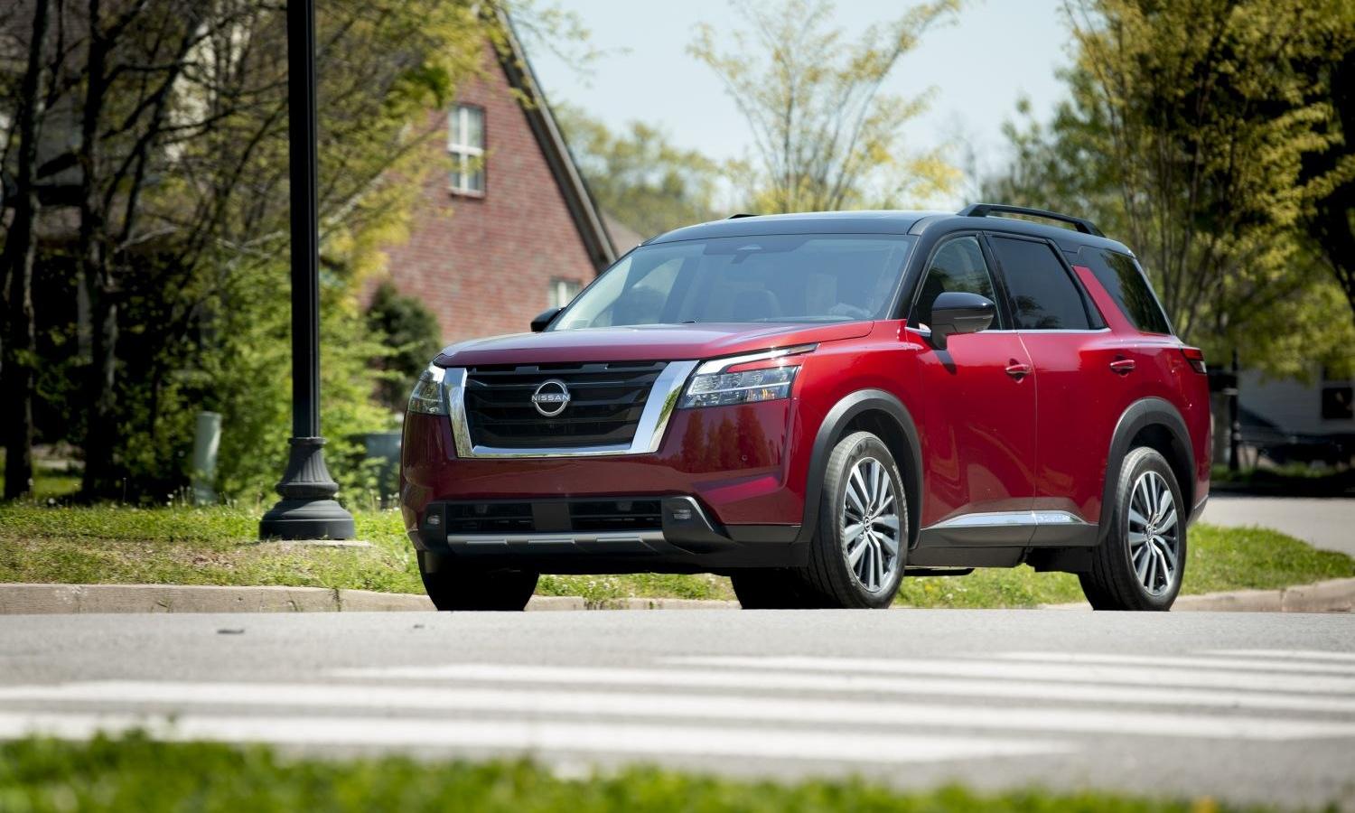 Nissan Pathfinder V