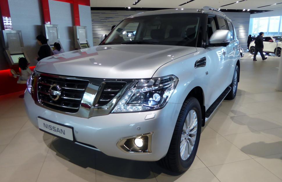 Nissan Patrol VI (Y62, facelift 2014)