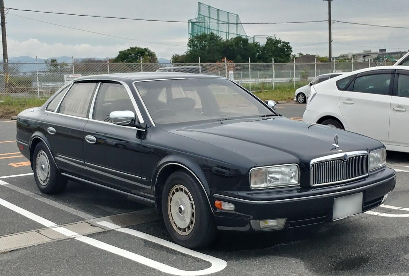 Nissan President (HG50)