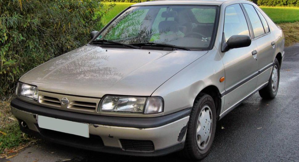 Nissan Primera Hatch (P10)