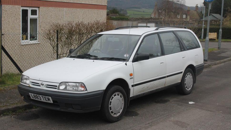 Nissan Primera Wagon (P10)