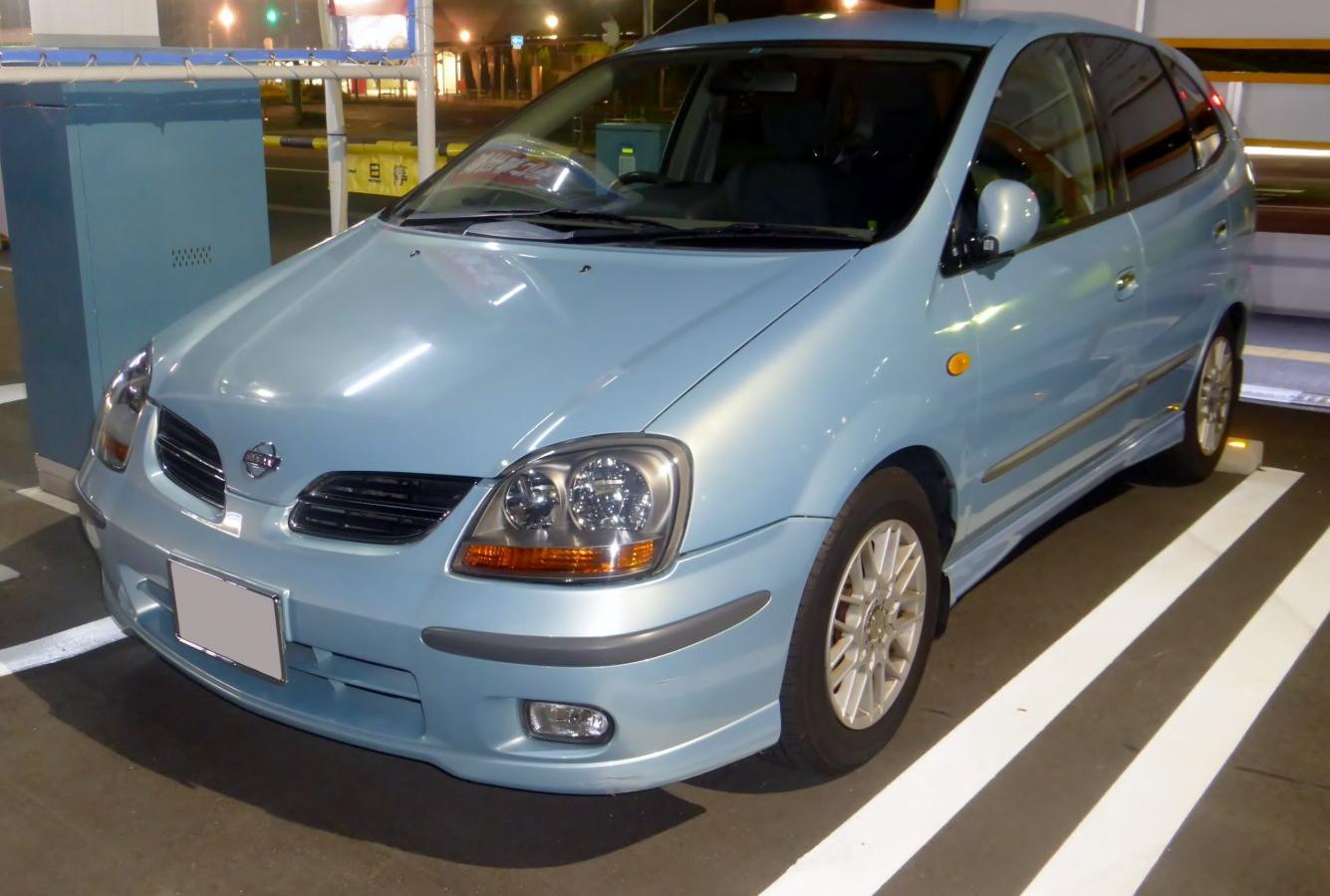 Nissan Tino (V10)