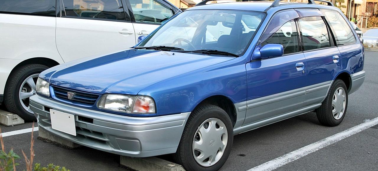 Nissan Wingroad (Y10)