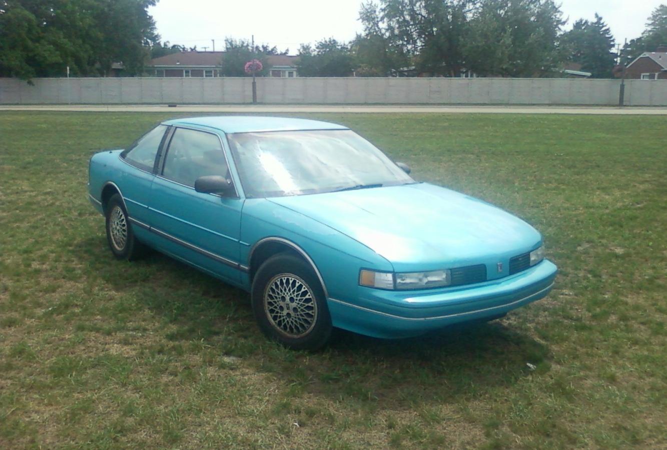 Oldsmobile Cutlass Supreme Coupe