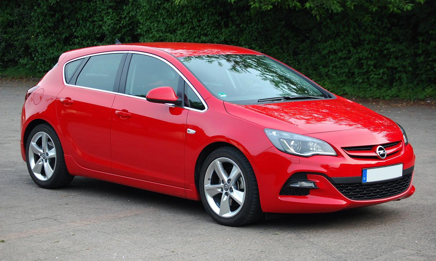 Opel Astra J (facelift 2012)