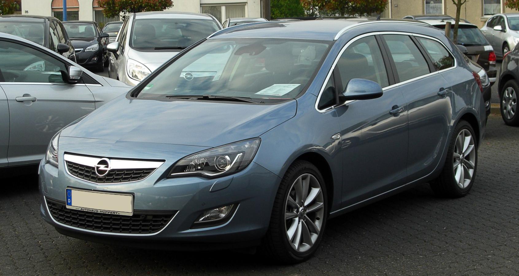 Opel Astra J Sports Tourer