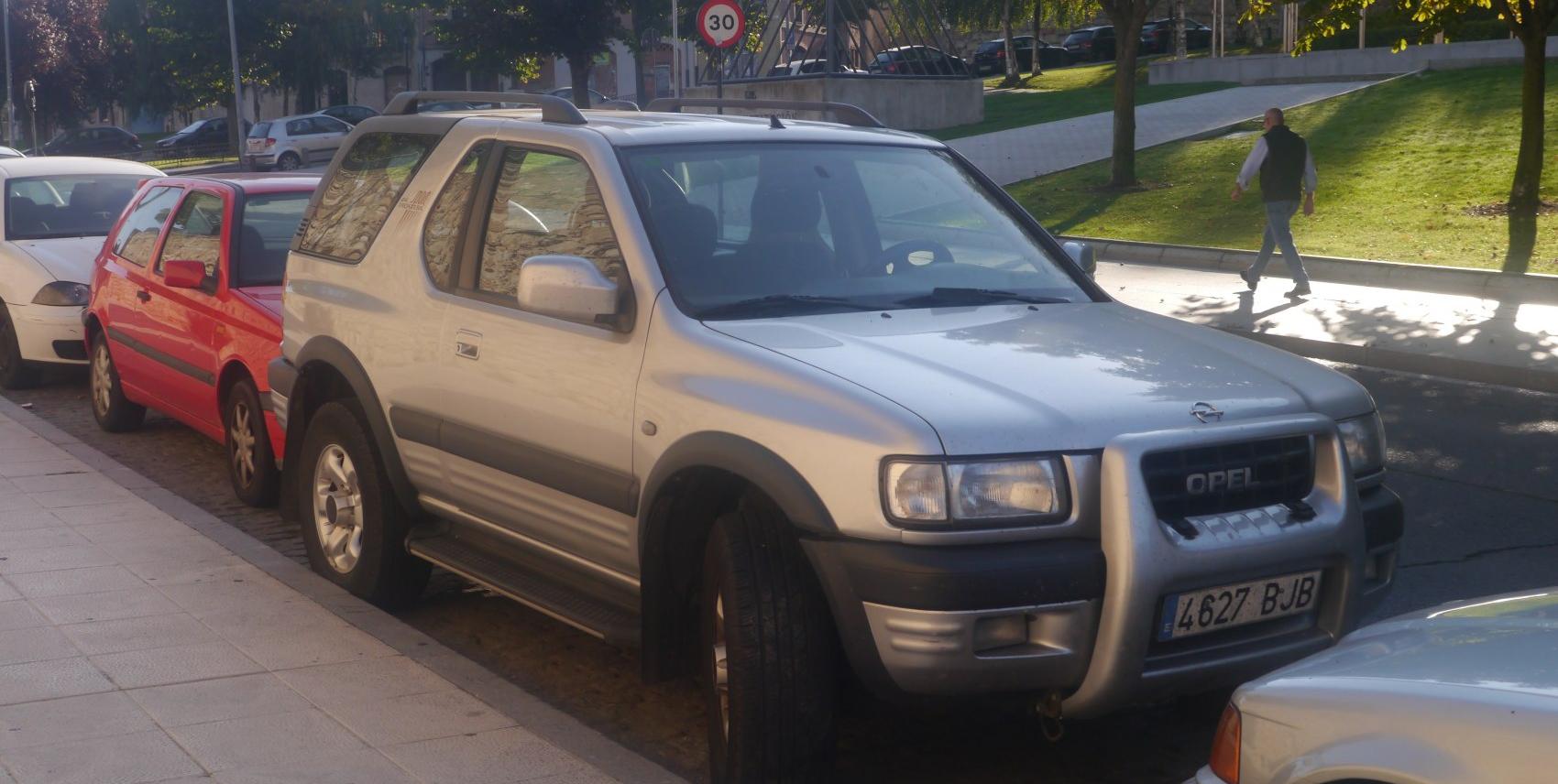 Opel Frontera B Sport