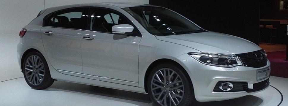 Qoros 3 Qoros 3 Hatch